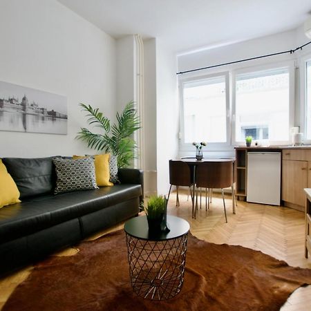 Standard Apartment By Hi5 - Petofi 12 布达佩斯 外观 照片
